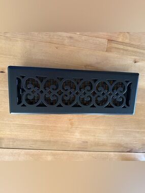 Decorative Metal Floor/Wall Vent Register - Black. 15.5”x 5.5”. New!